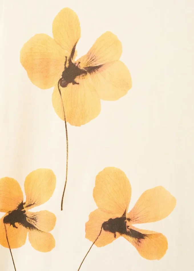 Koszulka w kwiatowy wzór Koszulka w kwiatowy wzór