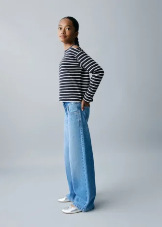 Koszulka w paski z wycięciem