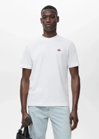 Koszulka wykonana w 100% z bawełny z haftowanym detalem