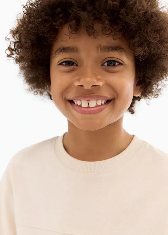 Koszulka z detalami szwów Koszulka z detalami szwów