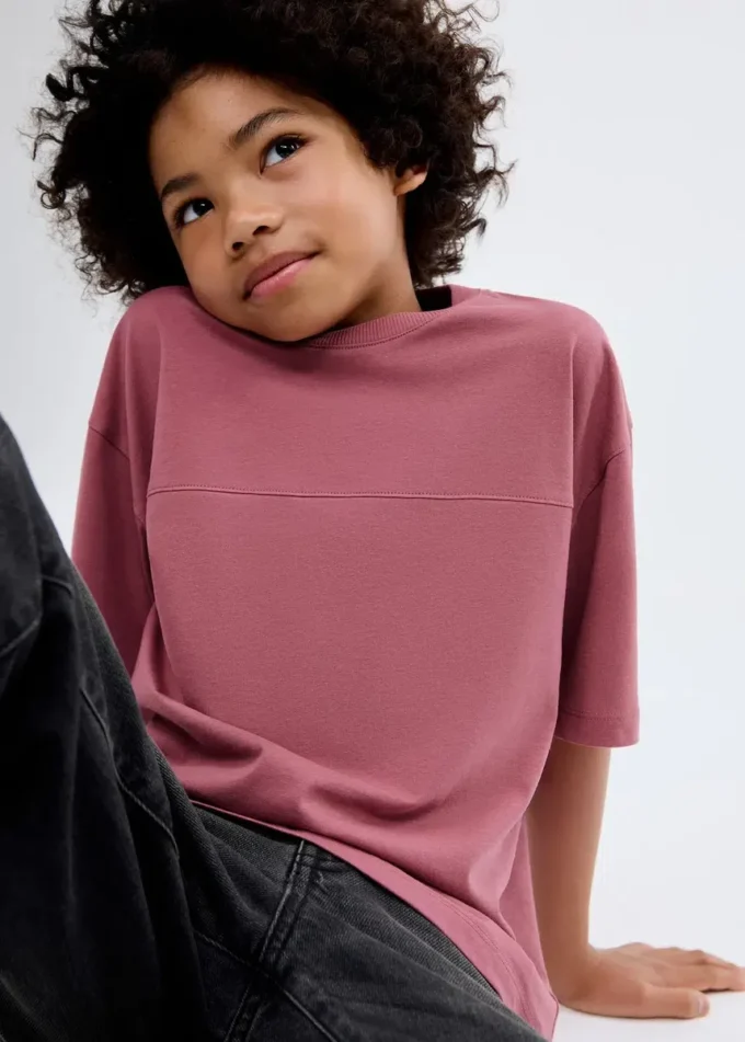 Koszulka z detalami szwów Koszulka z detalami szwów