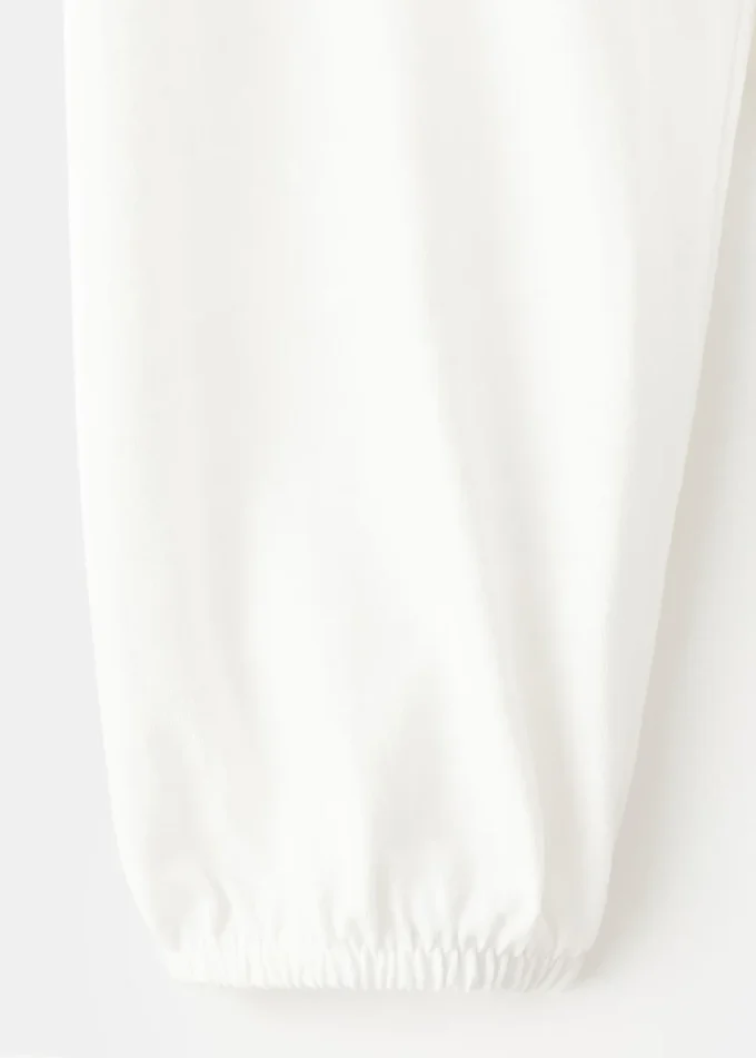 Koszulka z haftowanym kwiatowym wzorem Koszulka z haftowanym kwiatowym wzorem