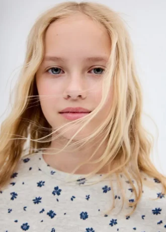 Koszulka z kwiatowym nadrukiem