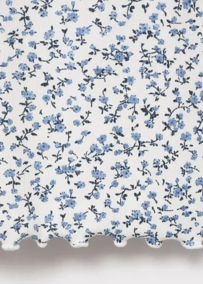 Koszulka z kwiatowym nadrukiem Koszulka z kwiatowym nadrukiem