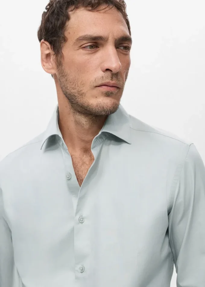 Koszulka z lyocellu i bawełny o dopasowanym kroju Koszulka z lyocellu i bawełny o dopasowanym kroju