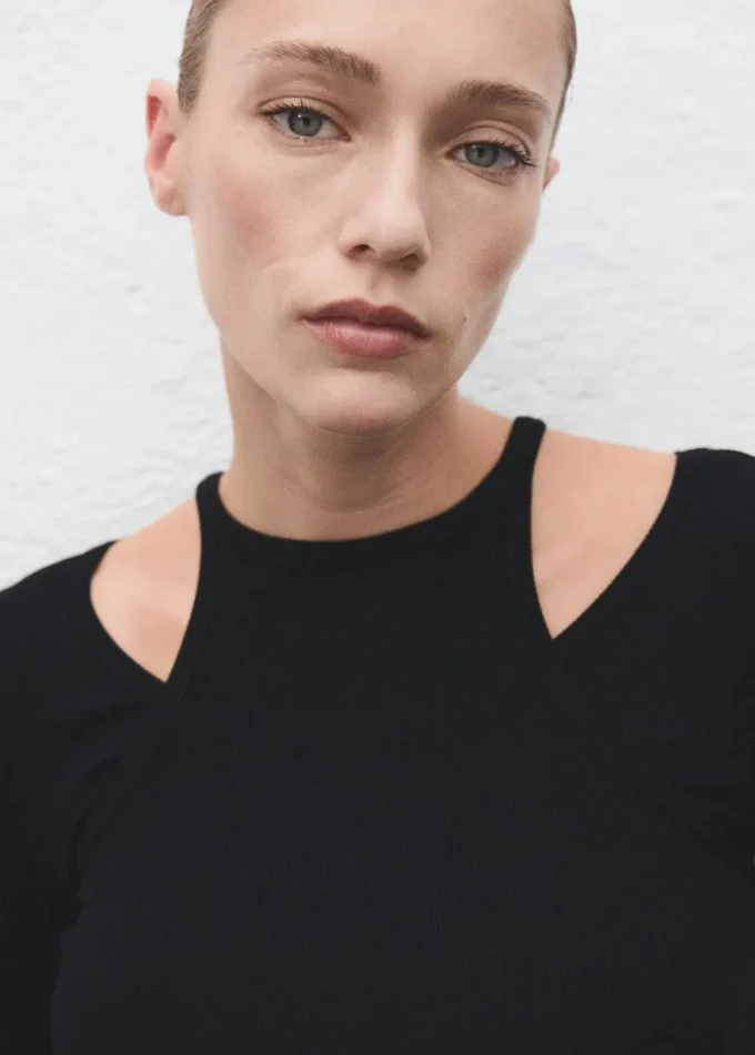 Koszulka z prążkowanej dzianiny Koszulka z prążkowanej dzianiny