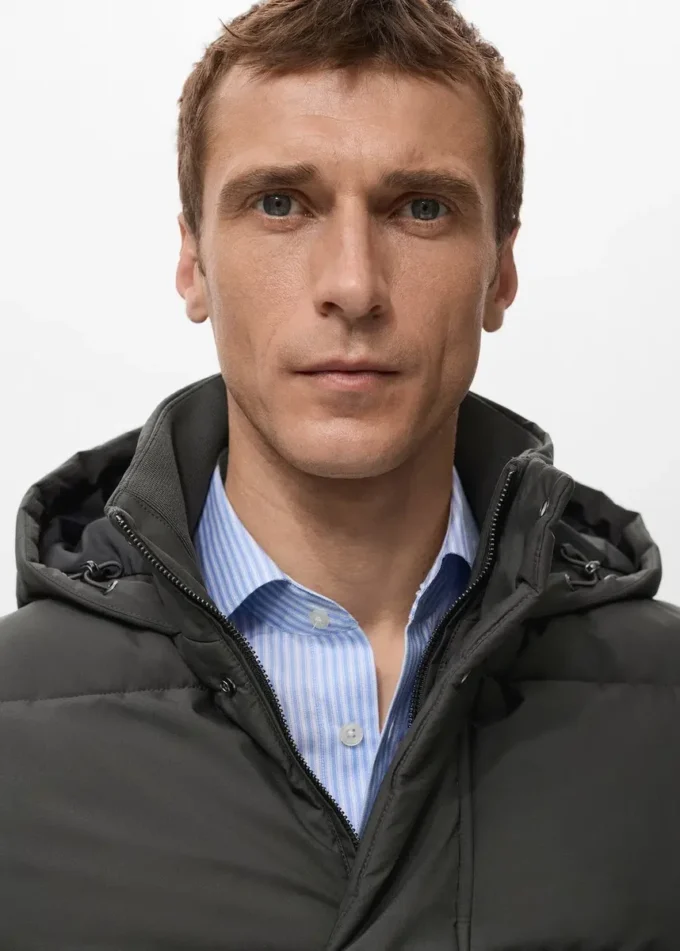 Krótka kurtka puchowa z powłoką hydrofobową Krótka kurtka puchowa z powłoką hydrofobową