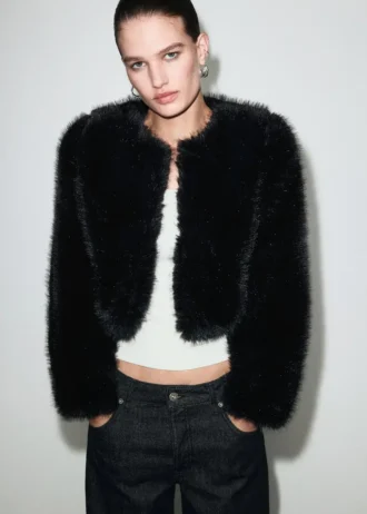 Krótka kurtka ze sztucznego futra