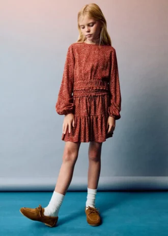 Bluzka z nadrukiem i bufiastymi rękawami