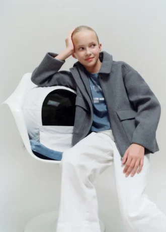 Krótki płaszcz z tkaniny