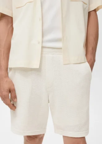 Krótkie spodenki z dzianiny strukturalnej