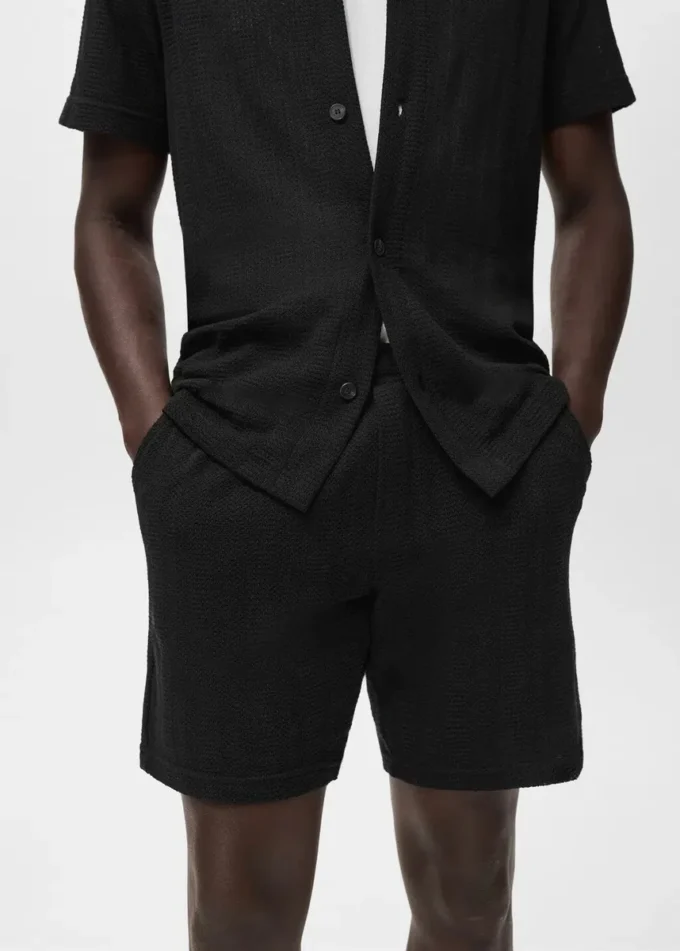 Krótkie spodenki z dzianiny strukturalnej Krótkie spodenki z dzianiny strukturalnej