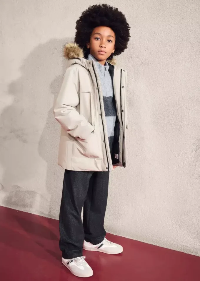 Kurtka z kapturem z efektem owczej skóry Kurtka z kapturem z efektem owczej skóry