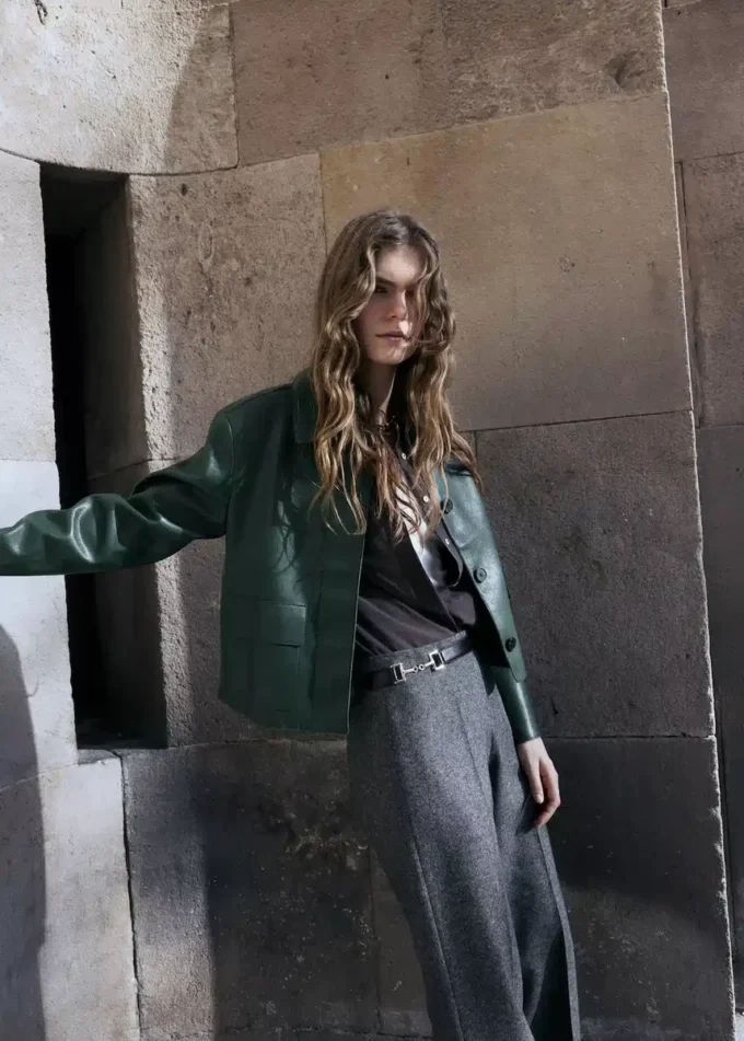 Kurtka ze sztucznej skóry z kieszeniami Kurtka ze sztucznej skóry z kieszeniami