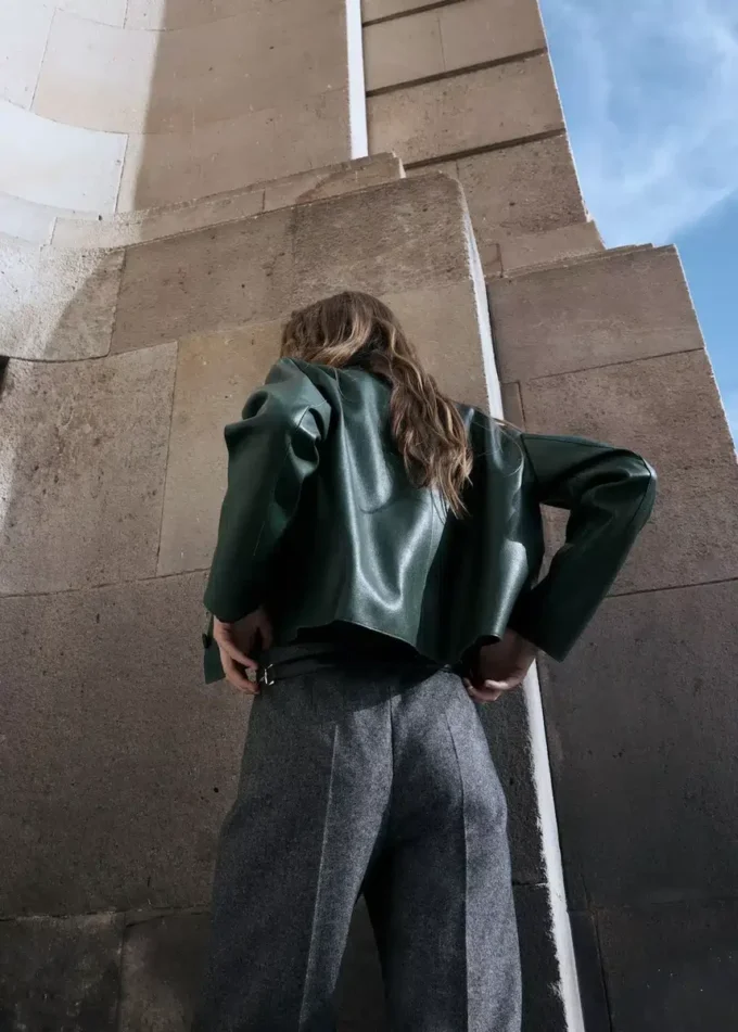 Kurtka ze sztucznej skóry z kieszeniami Kurtka ze sztucznej skóry z kieszeniami