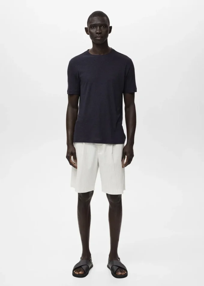 Lniana koszulka o dopasowanym kroju Lniana koszulka o dopasowanym kroju