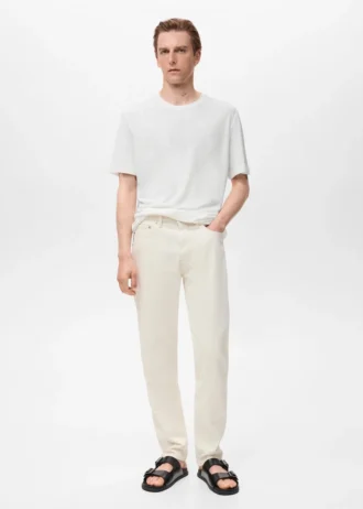 Lniana koszulka o dopasowanym kroju