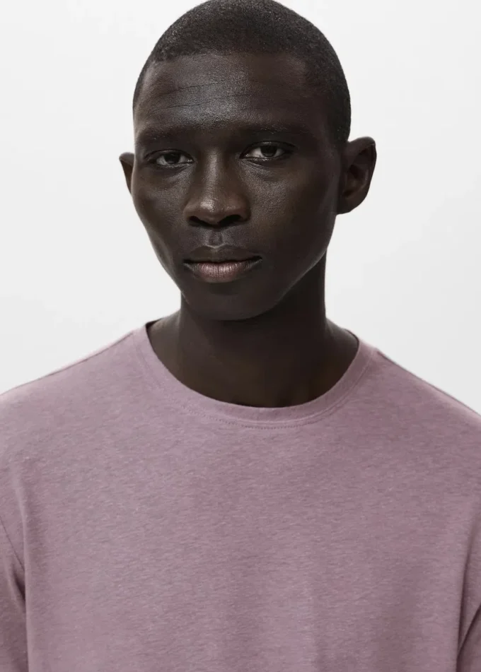 Lniana koszulka o dopasowanym kroju Lniana koszulka o dopasowanym kroju