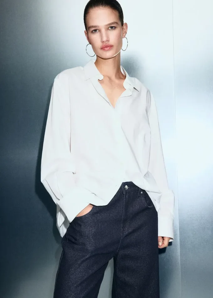 Lśniące jeansy z prostymi nogawkami Lśniące jeansy z prostymi nogawkami