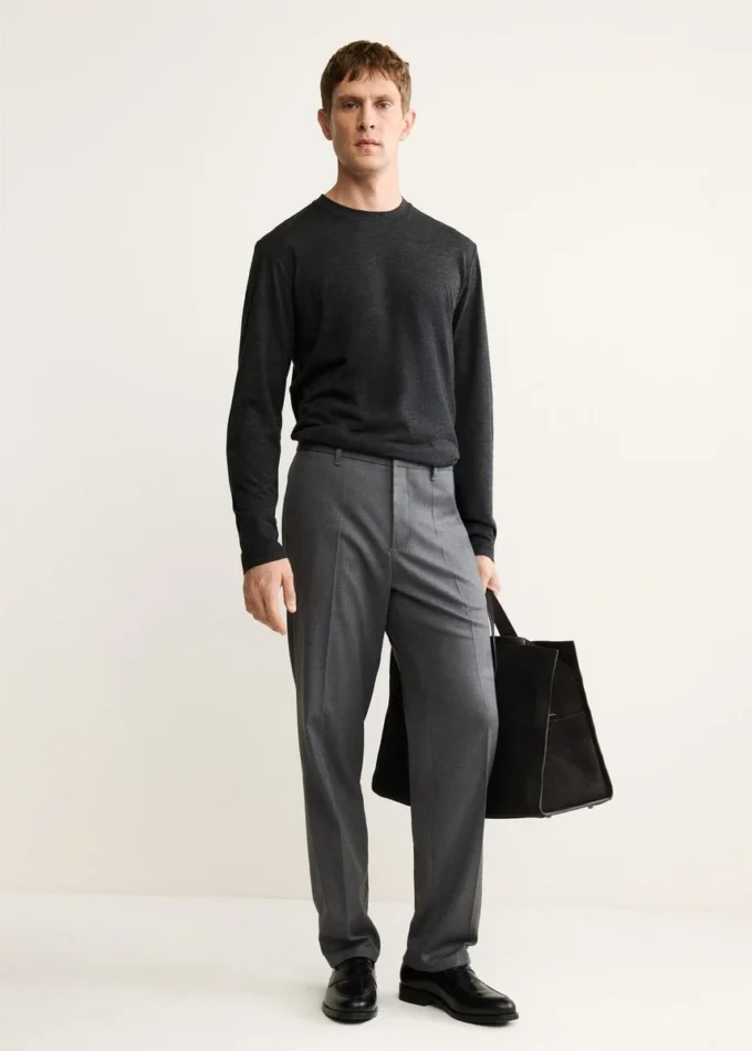 Luźne spodnie o prostym kroju