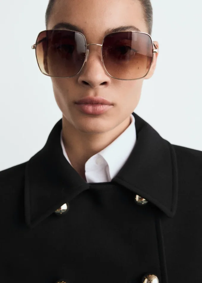 Marynarka dwurzędowa z klapami Marynarka dwurzędowa z klapami