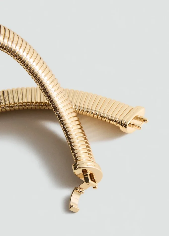 Metalowy kołnierz typu choker