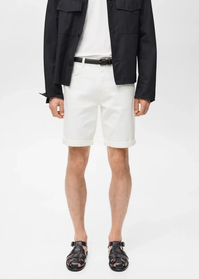 Obcisłe bermudy jeansowe Obcisłe bermudy jeansowe