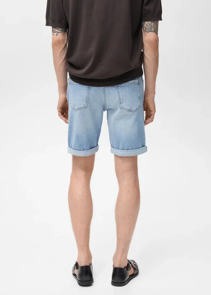 Obcisłe bermudy jeansowe Obcisłe bermudy jeansowe