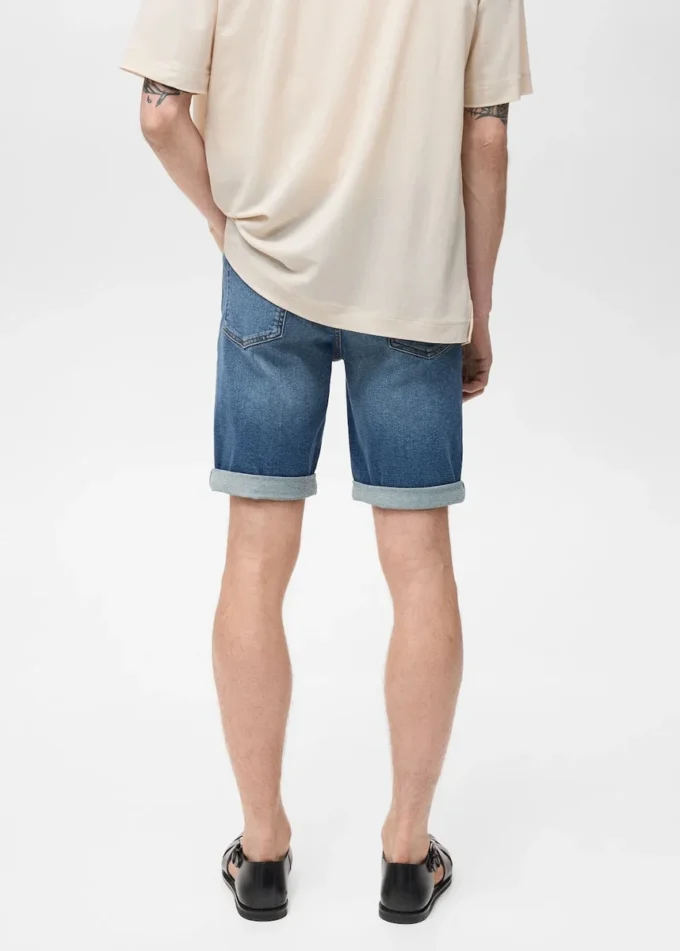 Obcisłe bermudy jeansowe Obcisłe bermudy jeansowe