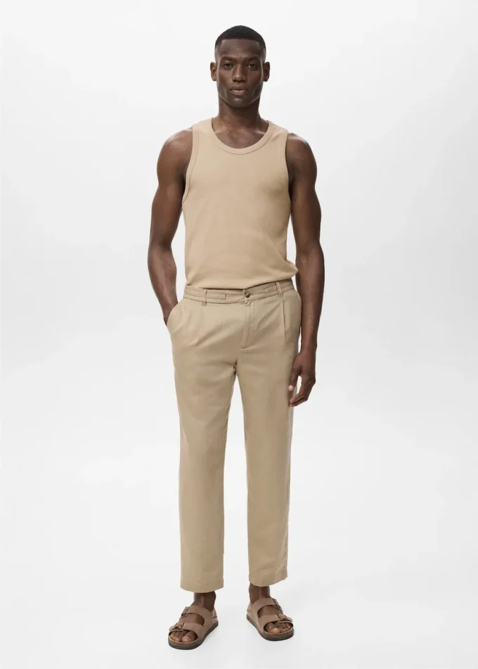 Odsłonięta koszulka z prążkowanym wykończeniem Odsłonięta koszulka z prążkowanym wykończeniem