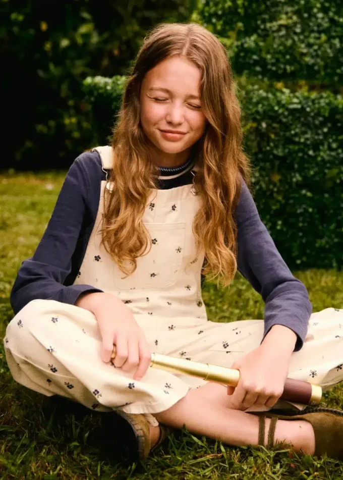 Odzież robocza w kwiatowy wzór Odzież robocza w kwiatowy wzór