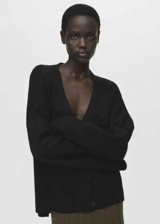 Oversize’owy kardigan z dekoltem w serek Oversize’owy kardigan z dekoltem w serek