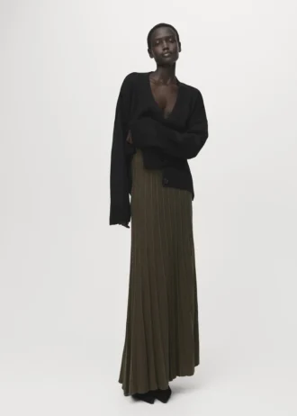 Oversize’owy kardigan z dekoltem w serek Oversize’owy kardigan z dekoltem w serek