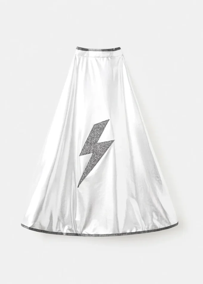 Płaszcz i maska z motywem błyskawicy