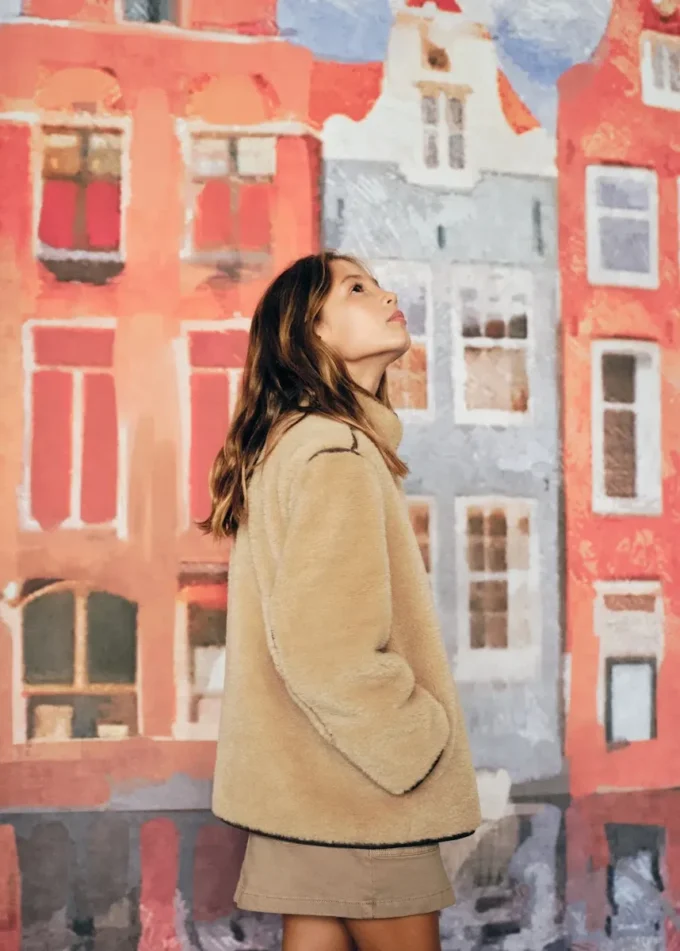 Płaszcz ze sztucznego futra z guzikami Płaszcz ze sztucznego futra z guzikami