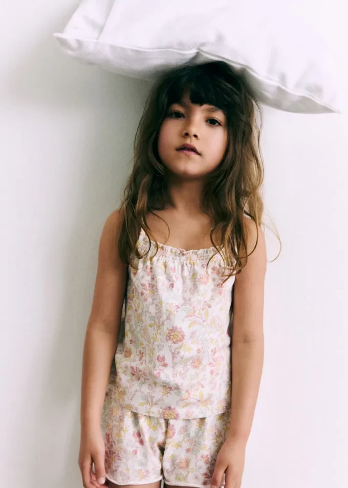 Piżama w kwiatowy wzór Piżama w kwiatowy wzór