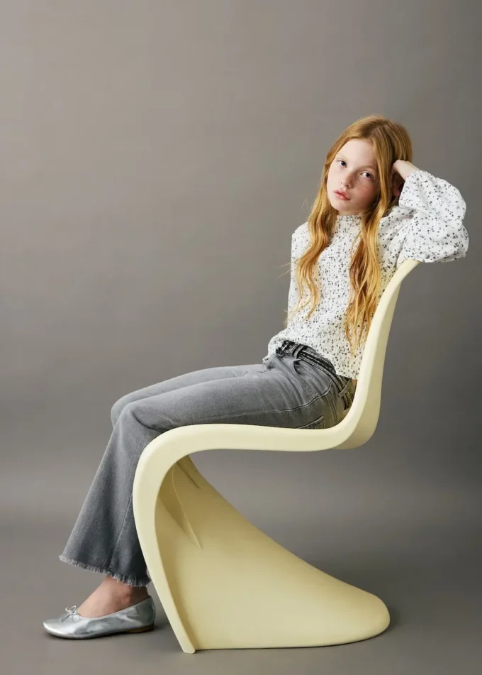 Postrzępione jeansy skinny z niskim stanem