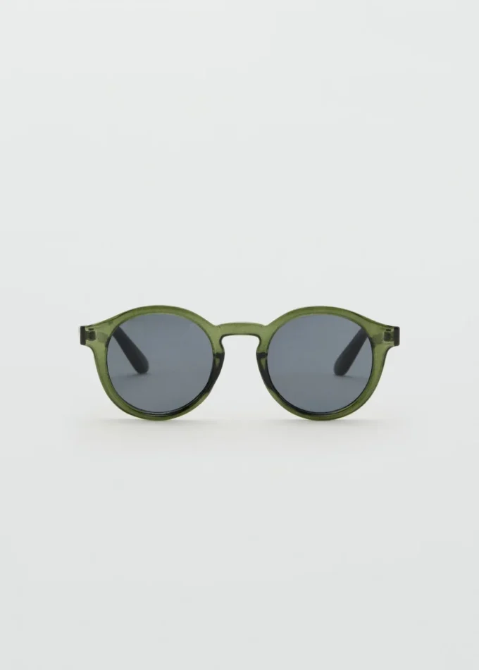 Półprzezroczyste okulary przeciwsłoneczne Półprzezroczyste okulary przeciwsłoneczne