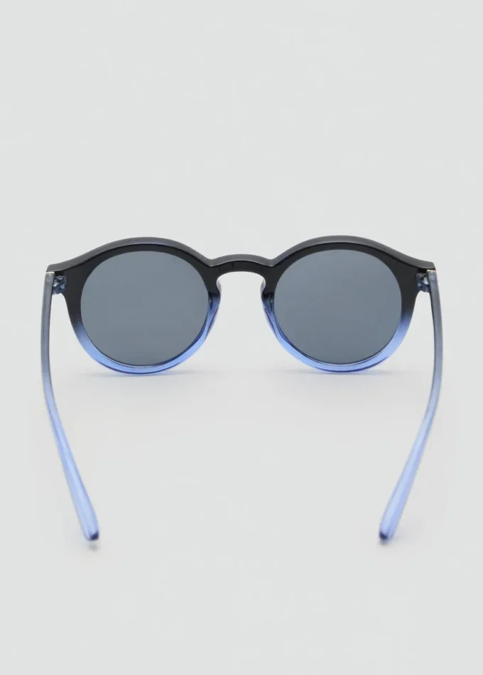 Półprzezroczyste okulary przeciwsłoneczne Półprzezroczyste okulary przeciwsłoneczne