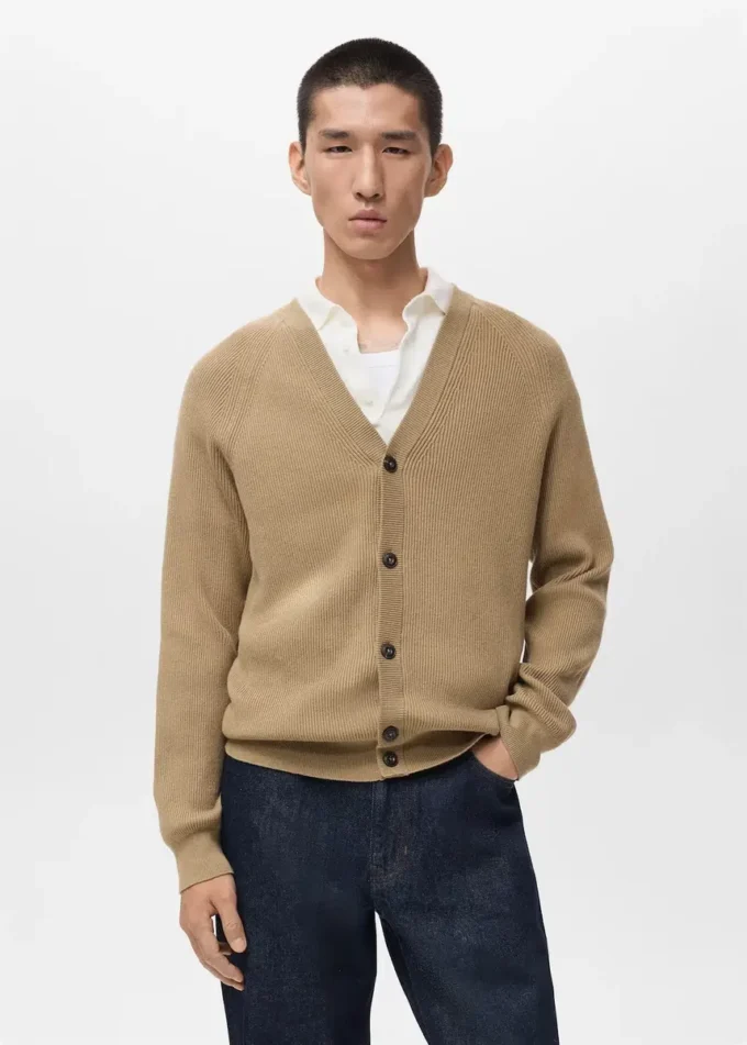 Prążkowany kardigan z dzianiny z guzikami Prążkowany kardigan z dzianiny z guzikami