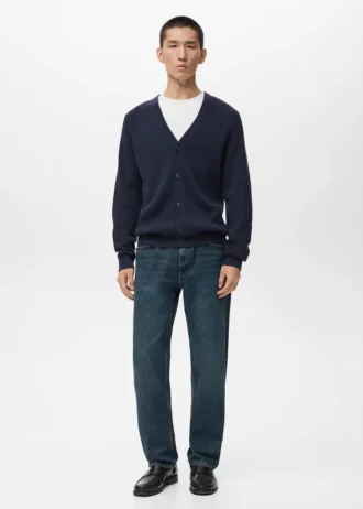 Prążkowany kardigan z dzianiny z guzikami