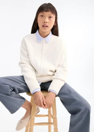 Proste jeansy z kieszeniami