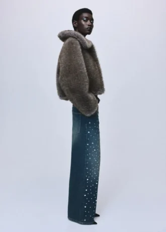 Proste jeansy z ćwiekami