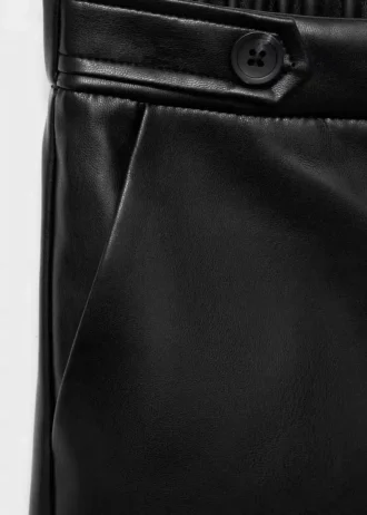 Proste spodnie z efektem skóry