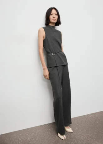 Proste spodnie z elastyczną talią