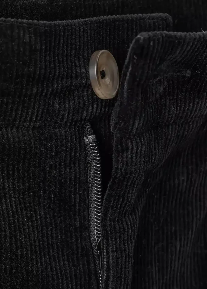 Proste spodnie z sztruksu