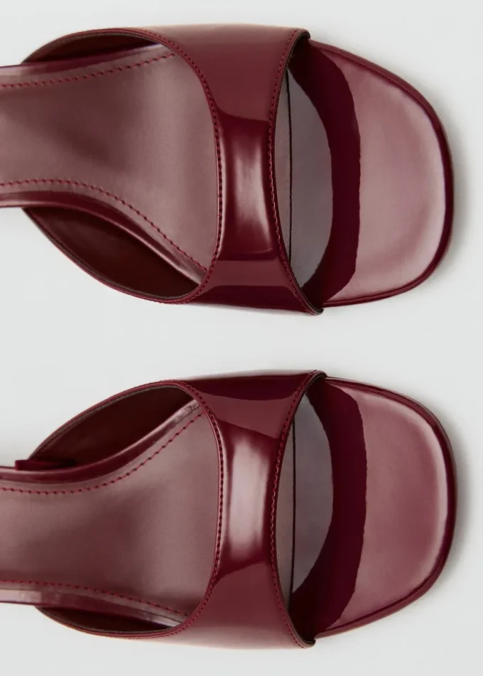 Sandały na niskim obcasie Sandały na niskim obcasie