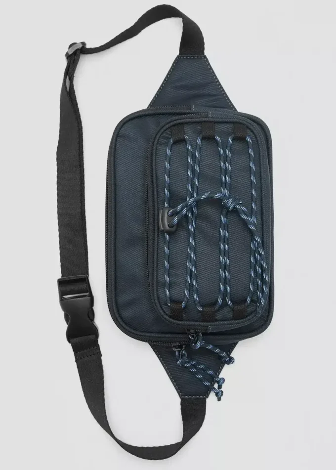 Saszetka biodrowa z sznurkami Saszetka biodrowa z sznurkami