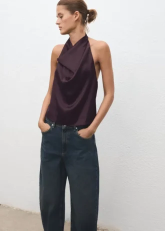 Satynowa bluzka z drapowanym dekoltem