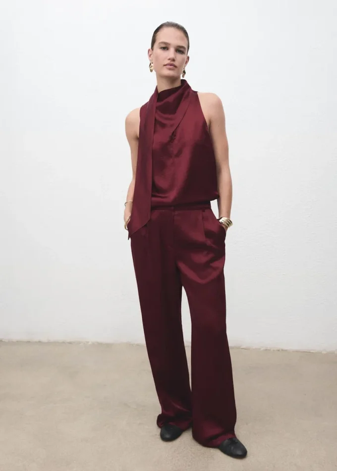 Satynowa bluzka z fularem Satynowa bluzka z fularem